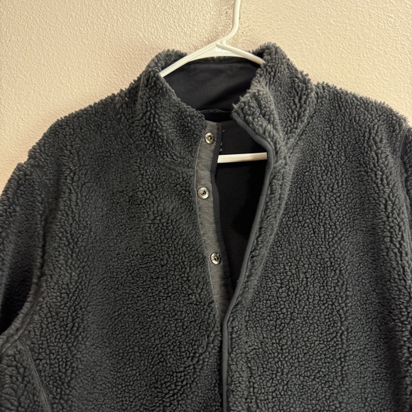 Nike Yoga Fleece Deep Pile Jacket Size Small - Picture 5 of 10